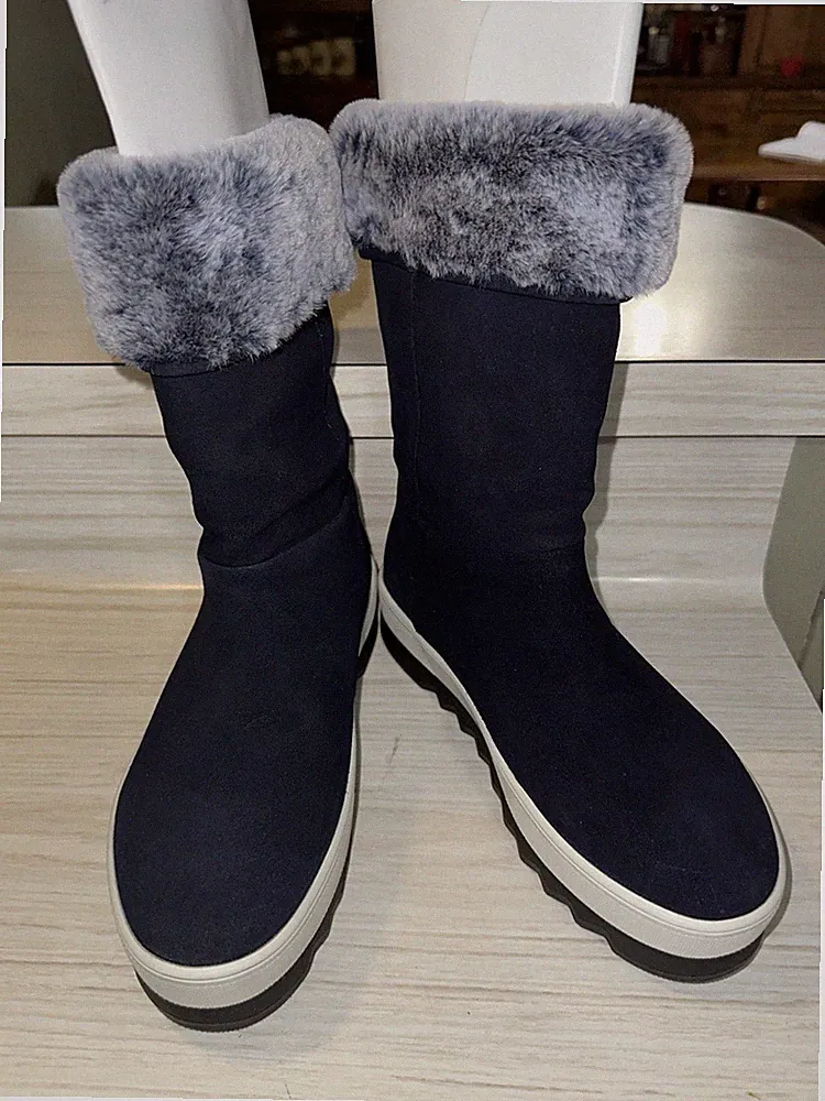 Cougar Vail Indigo Women’s Waterproof Winter Hiking Boots Fur Lined Size 7 BNWB