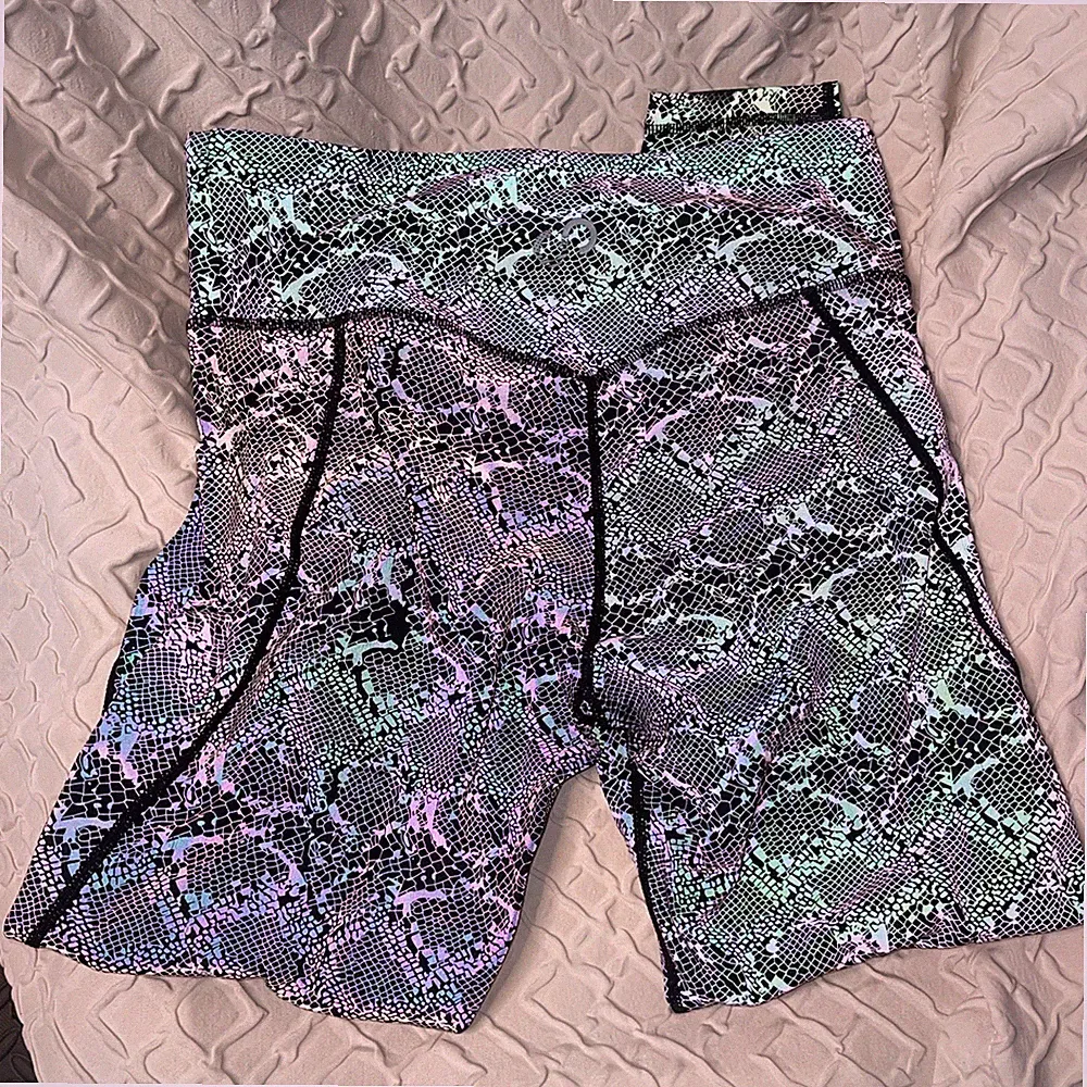 Curves N Combat Boots Large Leggings Snake Skin Pattern With Neon Flash