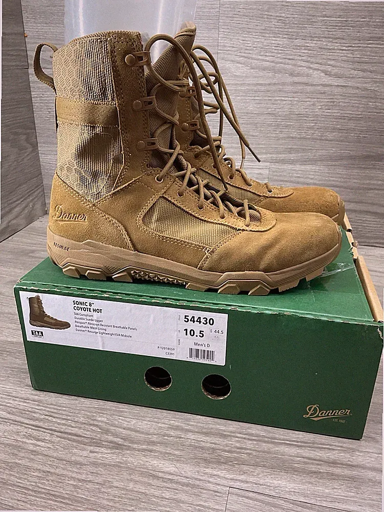 Danner 54430 Sonic Hot Weather Tactical Boots for Men - Coyote - 10.5M