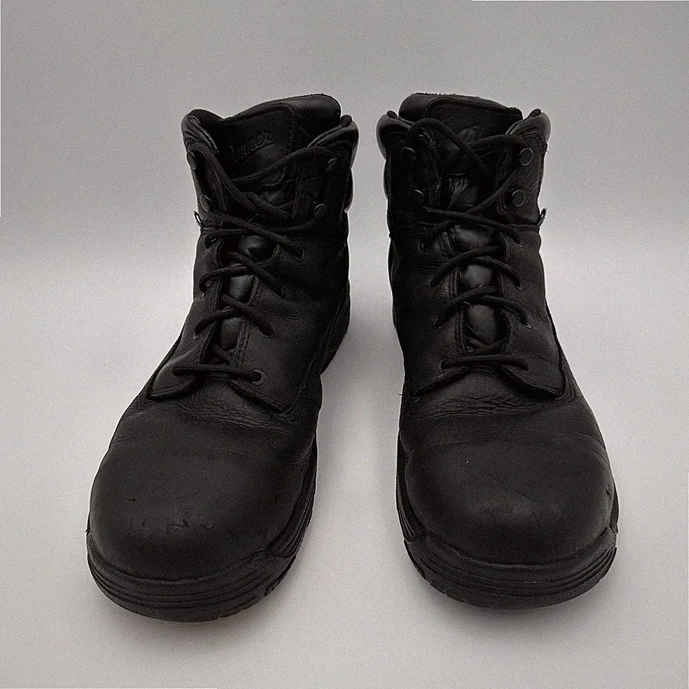 Danner 6″ Caliper Aluminum Toe Oil & Slip Resistant Work Boots Men’s Size 10 D