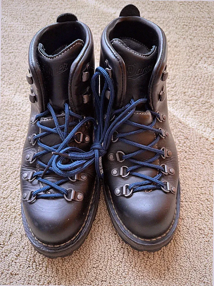 Danner Mountain Light II Boots Black #30860 GORE-TEX Men’s Size 9EE