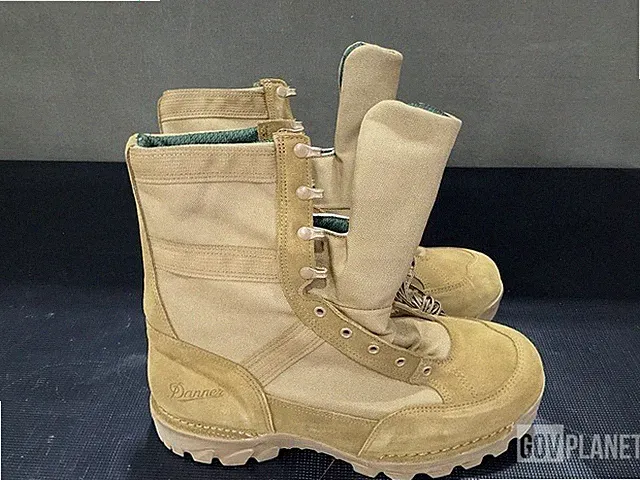 Danner Rivot TFX 8" Coyote 400G Cold weather combat boots 15.5