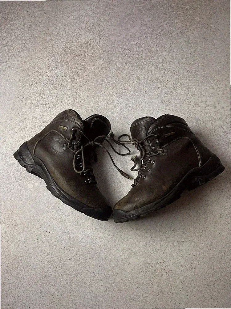 DDP Crispi Vintage Leather Hiking Boots W/Vibram Gore Tex