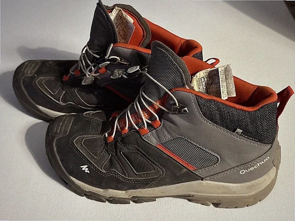 Decathlon Quechua Waterproof Mid Winter Hiking Boots US Size 3.5