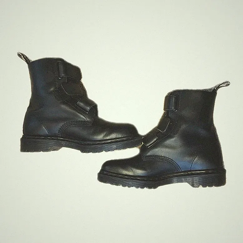 Docs Dr. Martens Coralia Black Combat Hook & Loop Boots Size 9 US Black