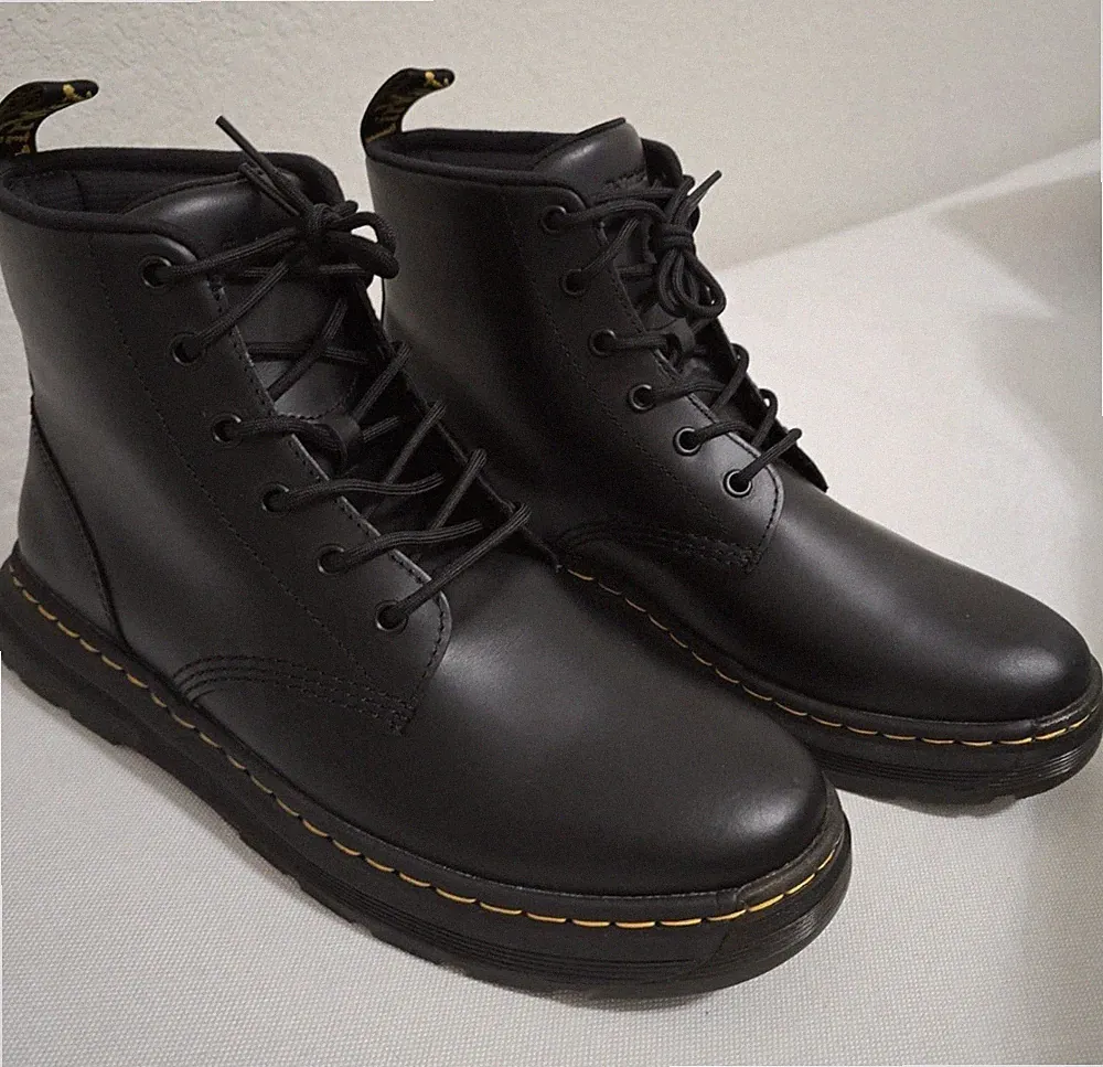 DR MARTENS CREWSON CHUKKA BOOTS BLACK Men’s 14