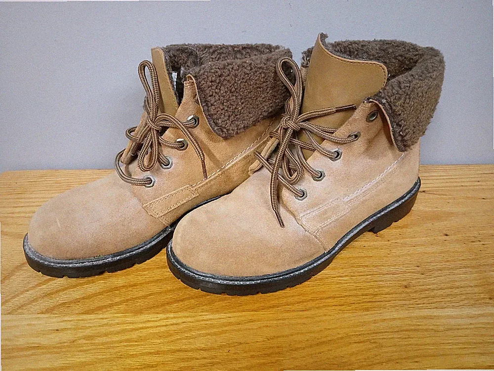 Earth Shoes Brown Casual Hiking Ankle Boots Booties Faux Fur Lined Womens Sz 8