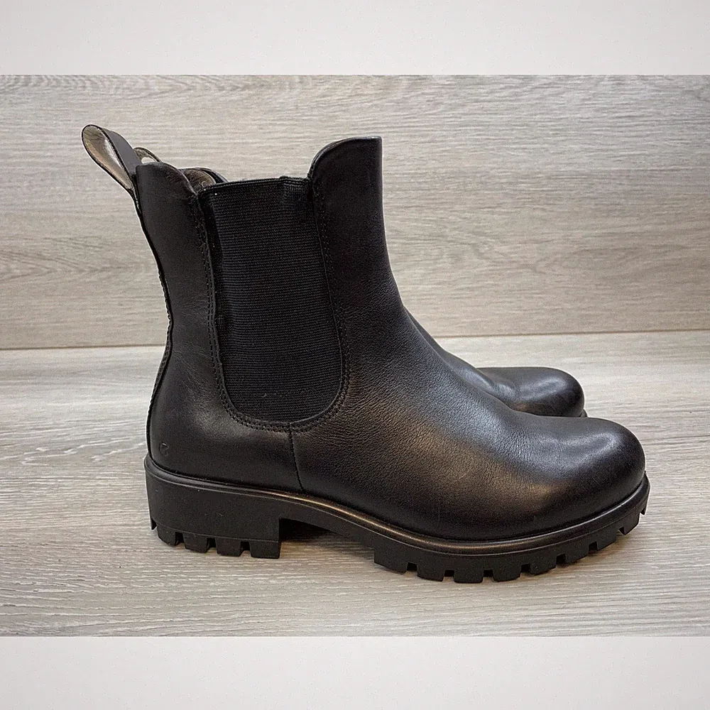 ECCO Modtray Black Women's Leather Chelsea Boots Lug Sole 37 US 6-6.5 Shoes