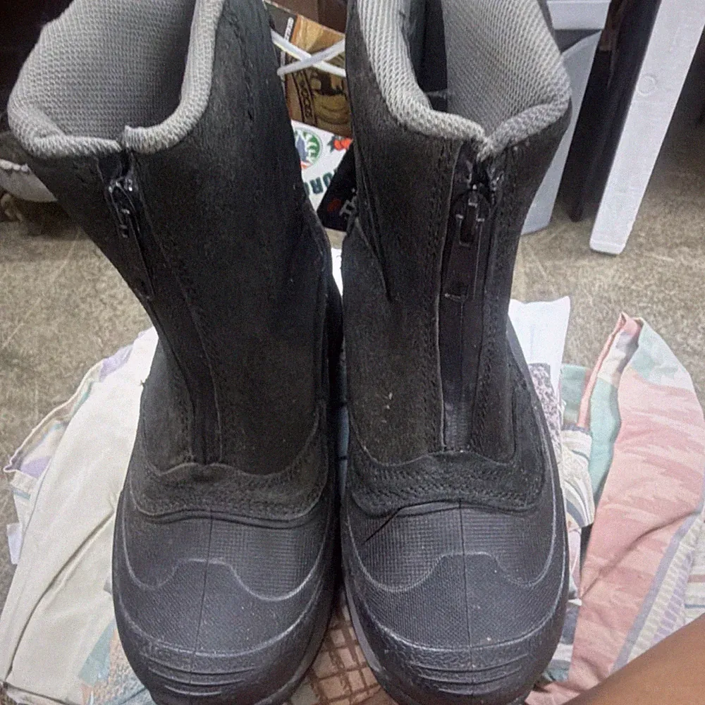 Elk Woods Men's Waterproof Insulated Zip Snow Boot Black Leather Size 8
