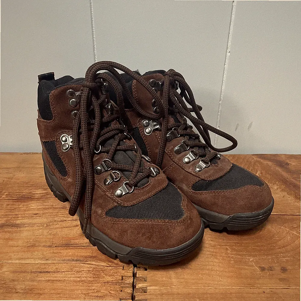 EMS Eastern Mountain Sports 0699 Day Hiler Hiking Trail Boots Women's US 7.5