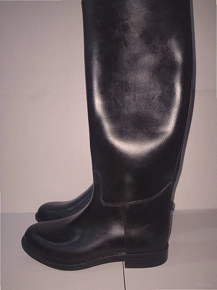 equestrian riding boots