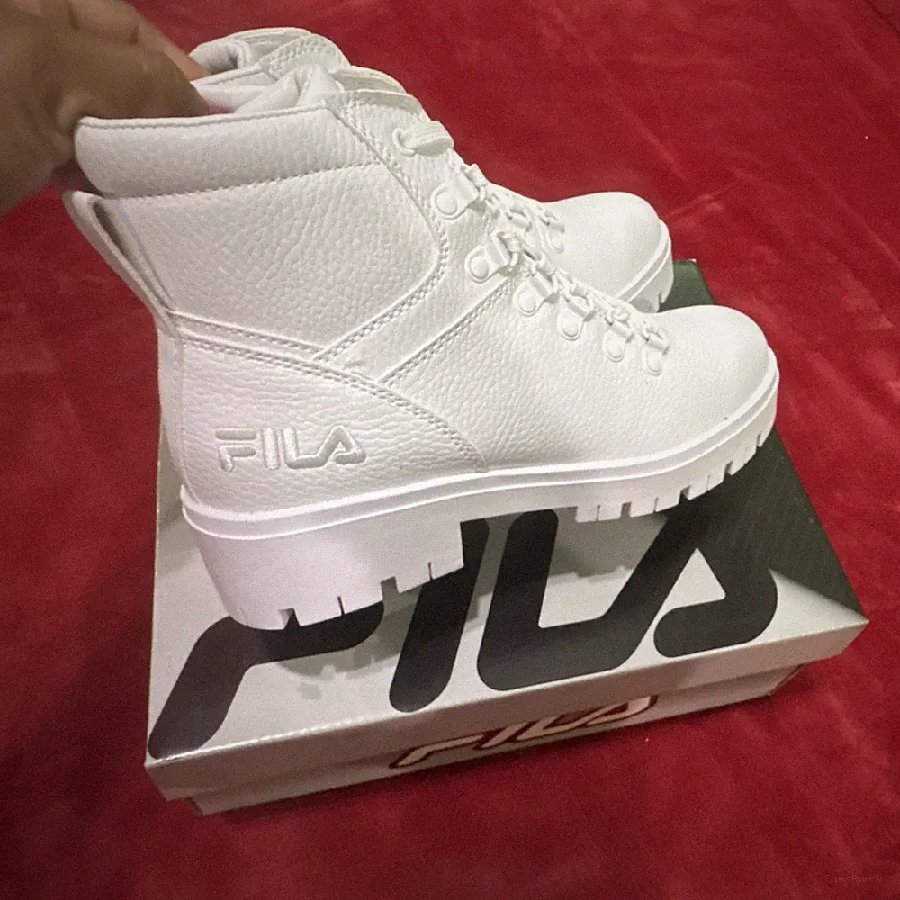 FILA TY20 Women's White Ankle Bootie Lace Up Round Toe Rubber Sole US 8