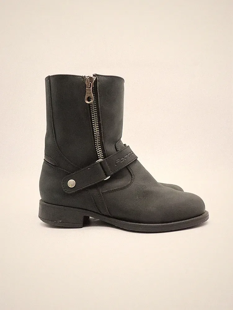 Forma Eva Matt Black Leather Riding Boots Drytex Women’s EU 40 Motorcycle Shoes