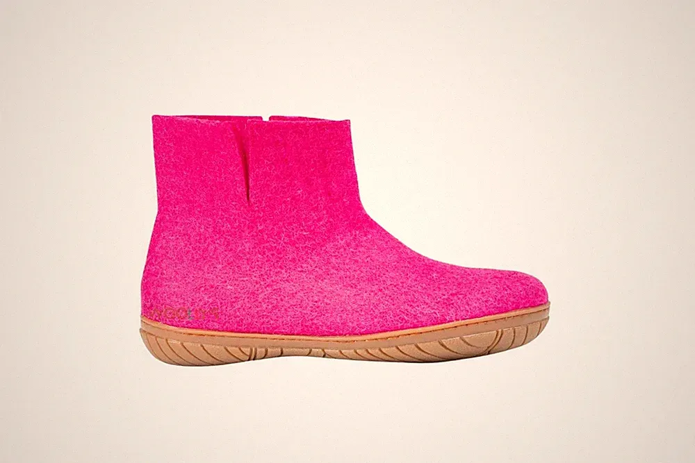 Fuchsia Outdoor Boots with Rubber Sole –Handmade and Durable for every adventure