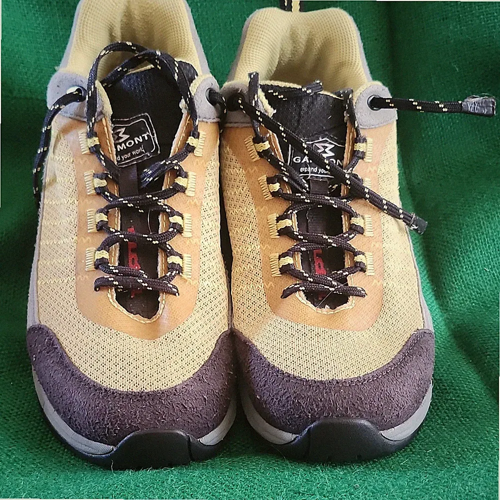 Garmont Men's Hiking Shoes Yellow Gray Brown US 8.5 Medium