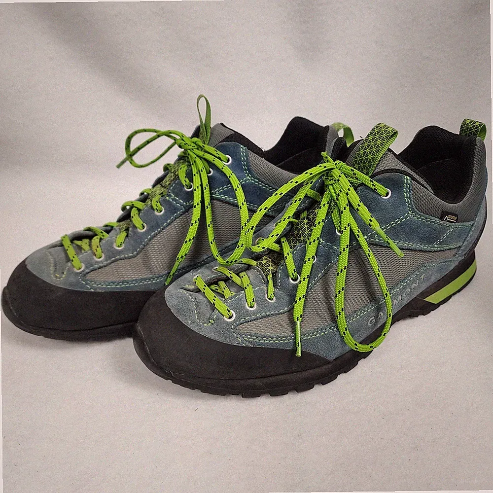 Garmont Sticky Weekend Approach Mens US 9.5 Sneakers Blue Gore Tex Hiking Shoes