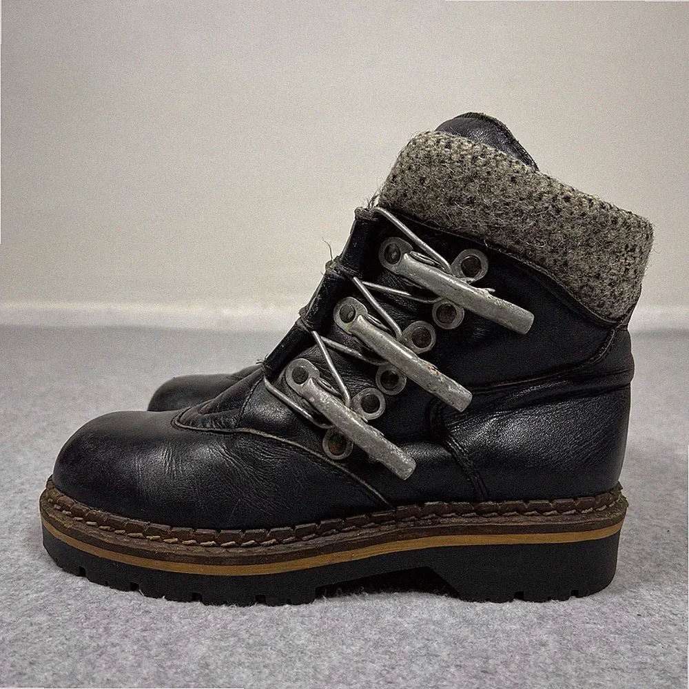 Geier Wally Vintage 90s Black Leather Lug Sole Buckle Ankle Hiking Boots Size 36