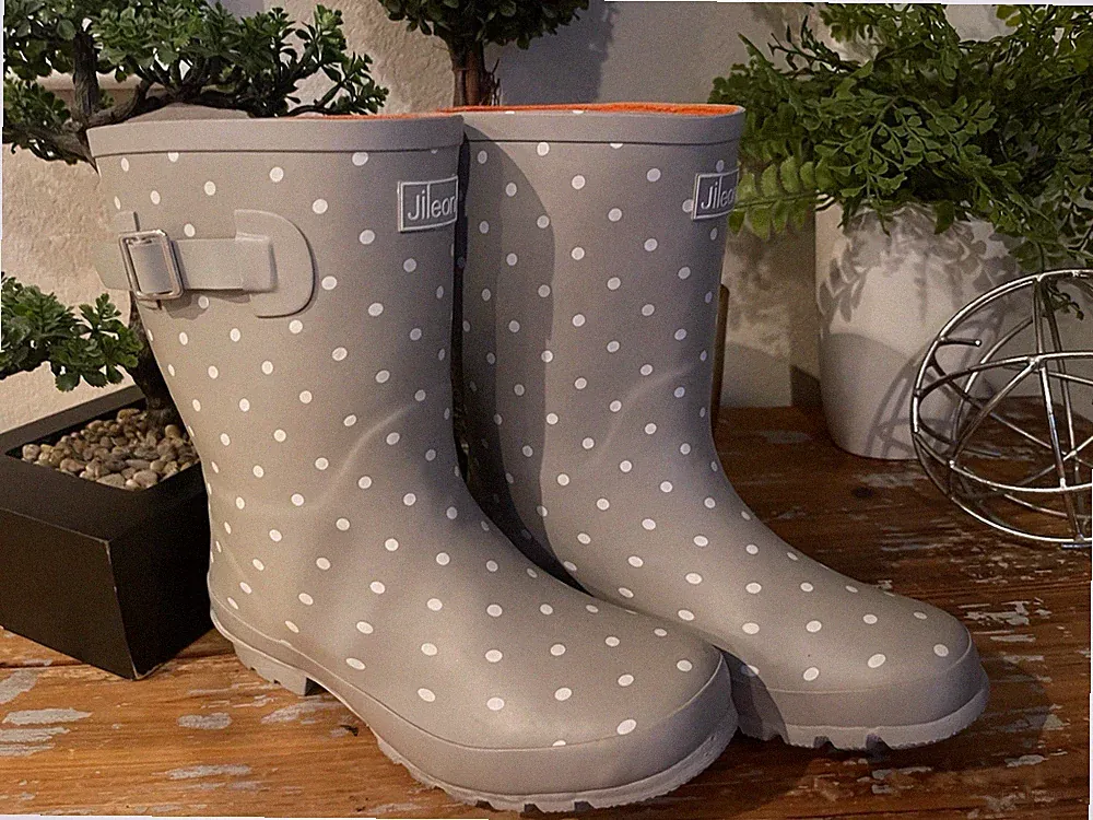 Half Height Rain Boots - Gray with White Spots - Wide Foot & Ankle Sz 7