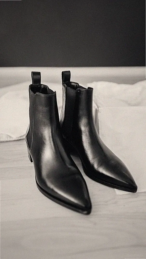 Handmade men black leather chelsea boots, formal pointed toe dress office boots
