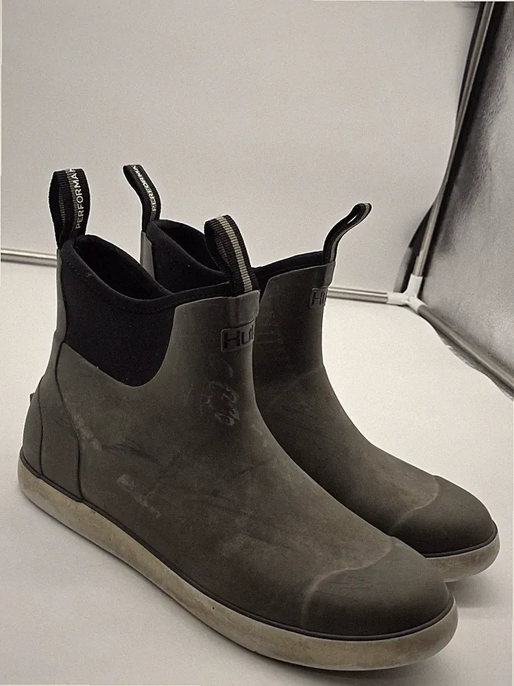 Huk Rain Boots Men 10.5 Green rogue Rubber Waterproof Ankle Boat Fishing Damaged