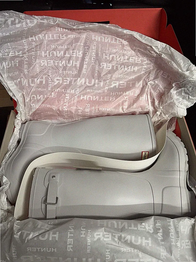 HUNTER BOOTS WOMEN'S ORIGINAL TALL RAIN BOOTS SIZE 6 LIGHT Gray
