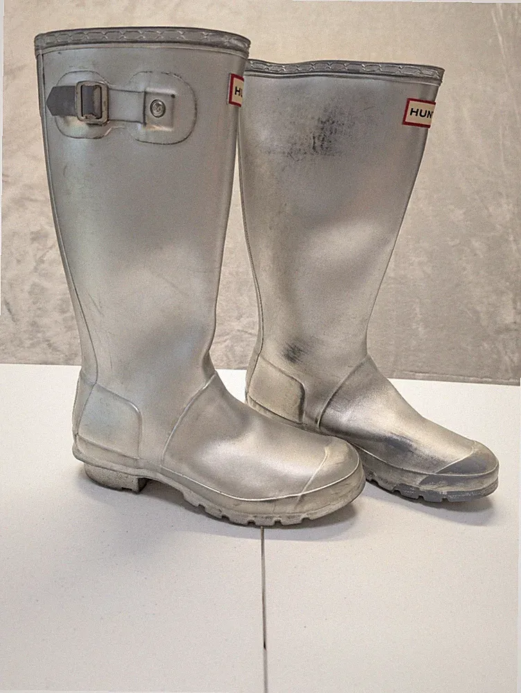 Hunter Cosmic Metallic Silver Rain Boots Women Size 7 Men Size 6