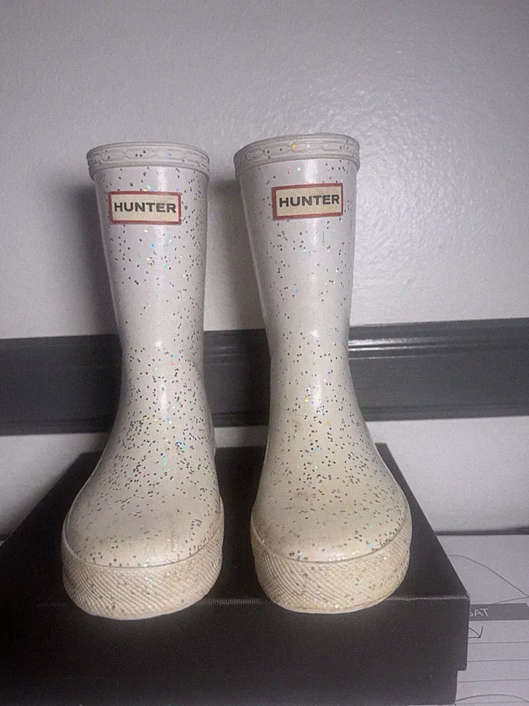 Hunter Girls White Glitter Rain Boots Rubber Pull On Size 7 Glitter Accents