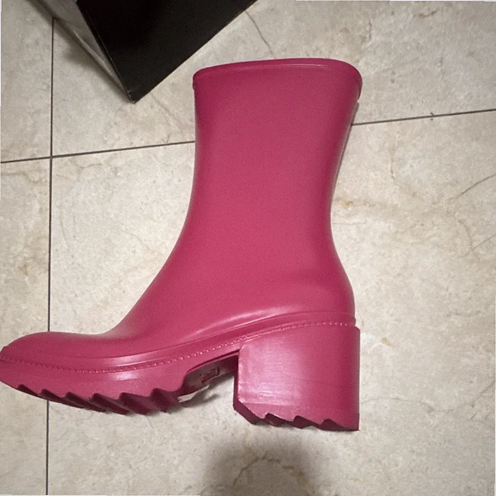 INC International Concepts EverettTP Fuchsia Rain Boots Zip Comfort Women's 10