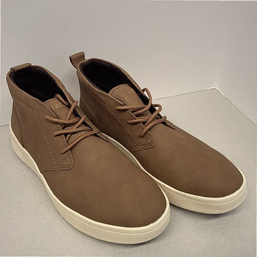 IZOD Men's Brown Chukka Boots Memory Foam Lightweight Lace Up Size 8