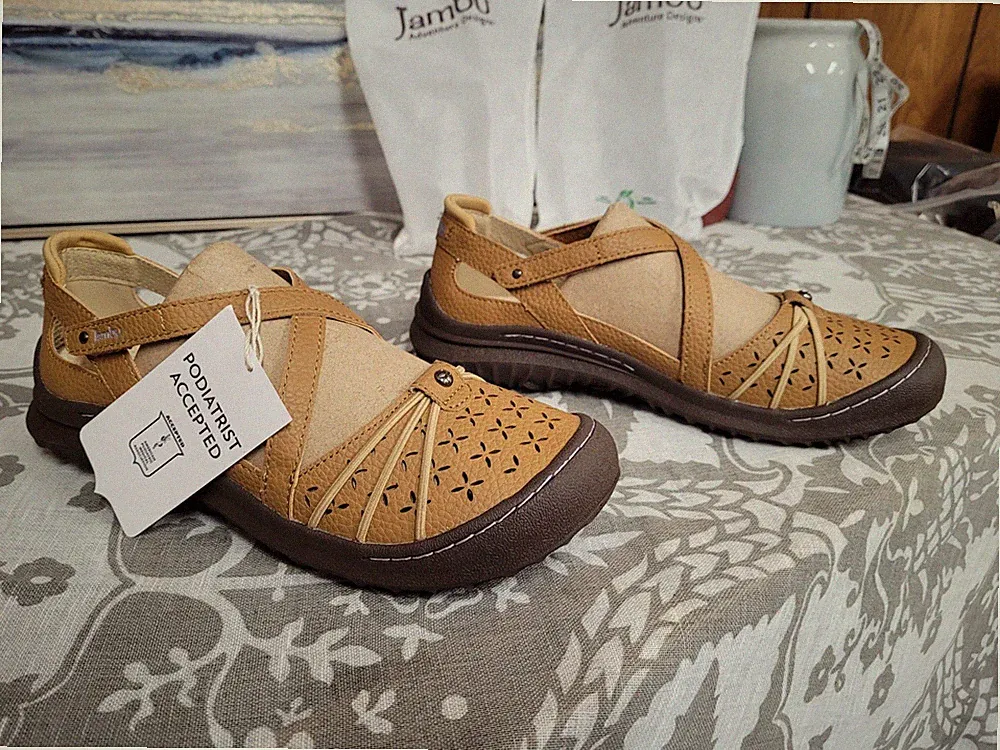 Jambu Pine Mary Jane Strappy Flat Hiking Shoe Womens Taupe Tan Size 10