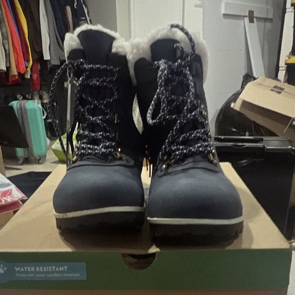 JBU Denim Water Resistant Faux Fur Lined Lace Up Navy Women's Snow Boots 9M