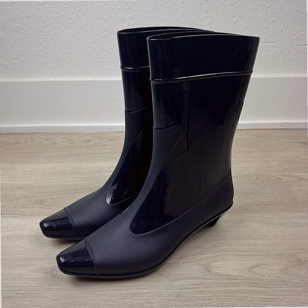 Jeffrey Campbell Kitten Heel Rain Boots Womens 6 Navy Cap Toe Waterproof