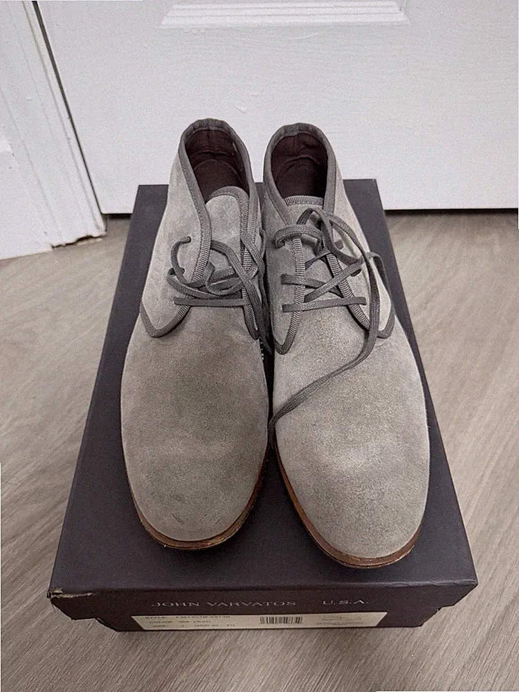 John Varvatos USA Gray Grey Suede Seagher Chukka Boots Size 7 40 New with Box