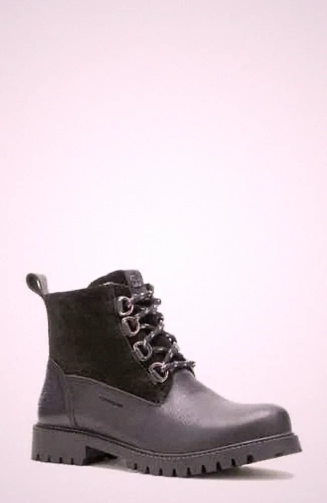 Kamik Rogue S Women’s Hiking Boot Size 10 NWT Black