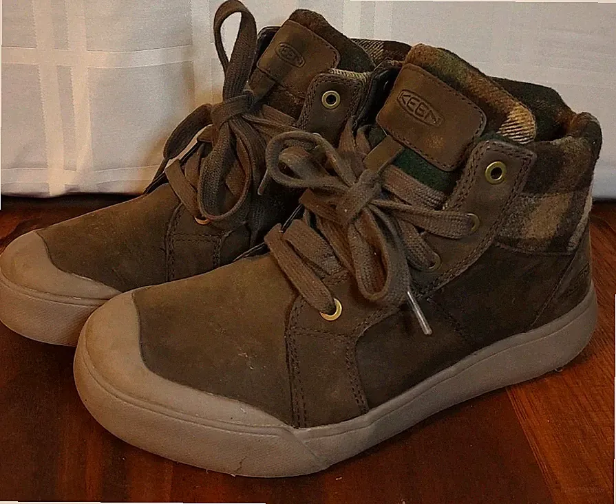 Keen Elena Hiking Boots Mid Casual Plaid Flannel Insulated Leather Womans Sz 7