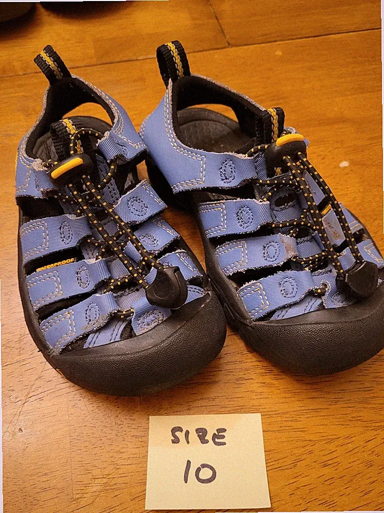 Keen Kids Blue Waterproof Hiking Shoes Adjustable Outdoor Sandals Youth Size 10