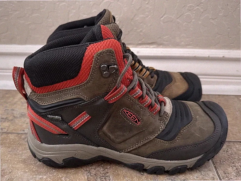Keen Men's Mismatch Mid Waterproof Hiking Boots Bungee Cord/Black~Sz 9
