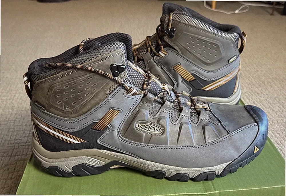 Keen Men's Targhee III Mid WP Boots Hiking Shoes Black Olive Brown Size 17 New