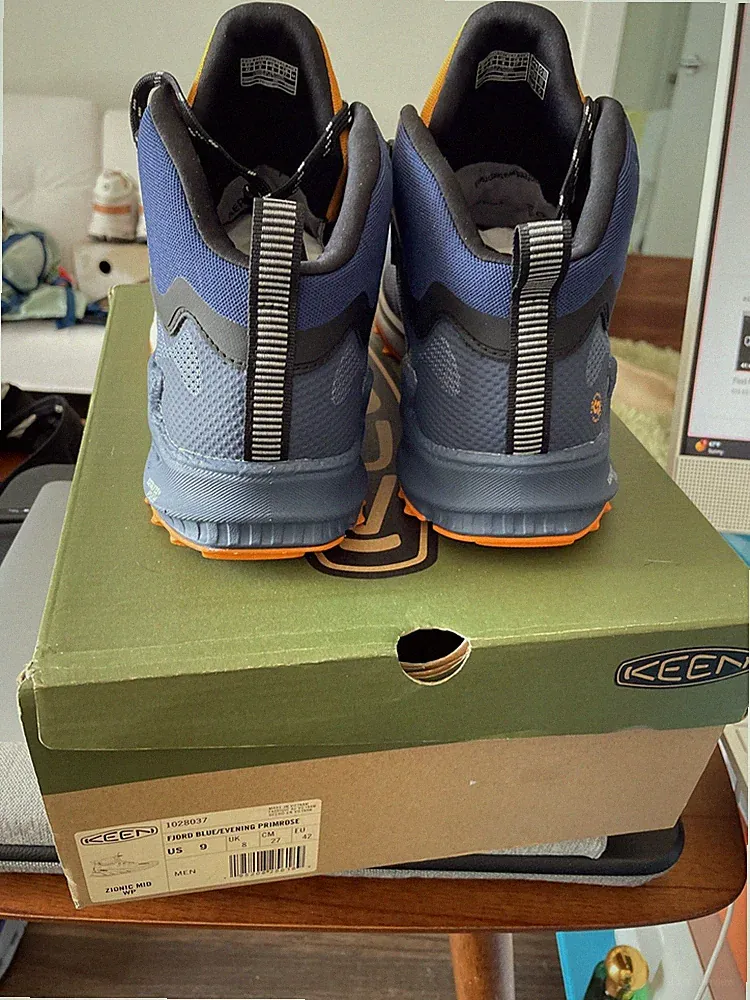 KEEN Men's Zionic Waterproof Hiking Mid Boots, Lightweight Breathable, Size 9M