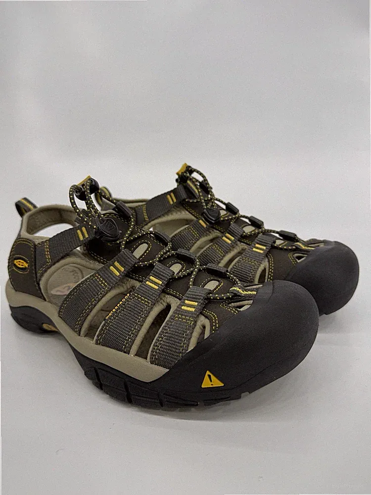 KEEN Newport H2 Men’s Closed Toe Water Hiking Sandals Gray Black Sz 12