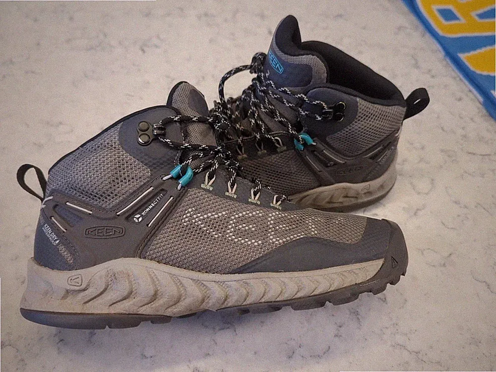 Keen NX 15 Evo Mid Waterproof Hiking Keen Dry Boots for Women 8.5
