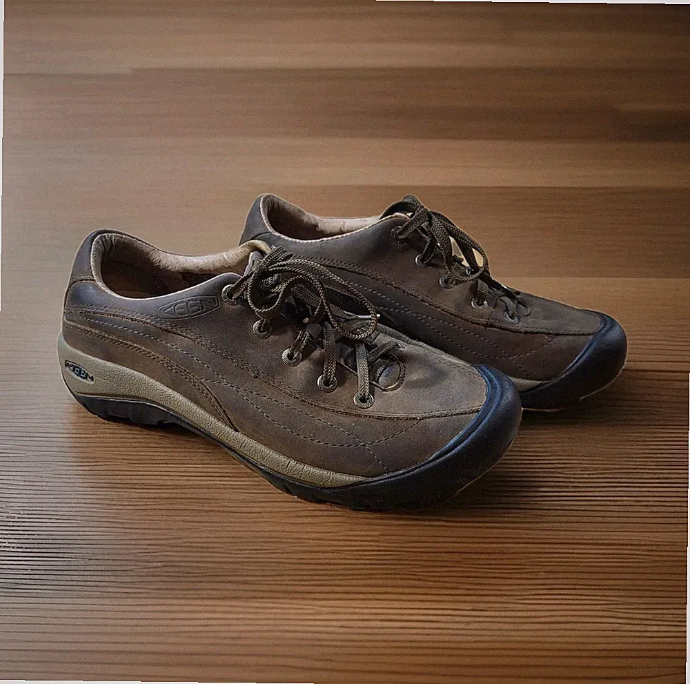 Keen Toyah Shoes Women's 8.5 Urban Hiking Trail Durable Arch Support Leather