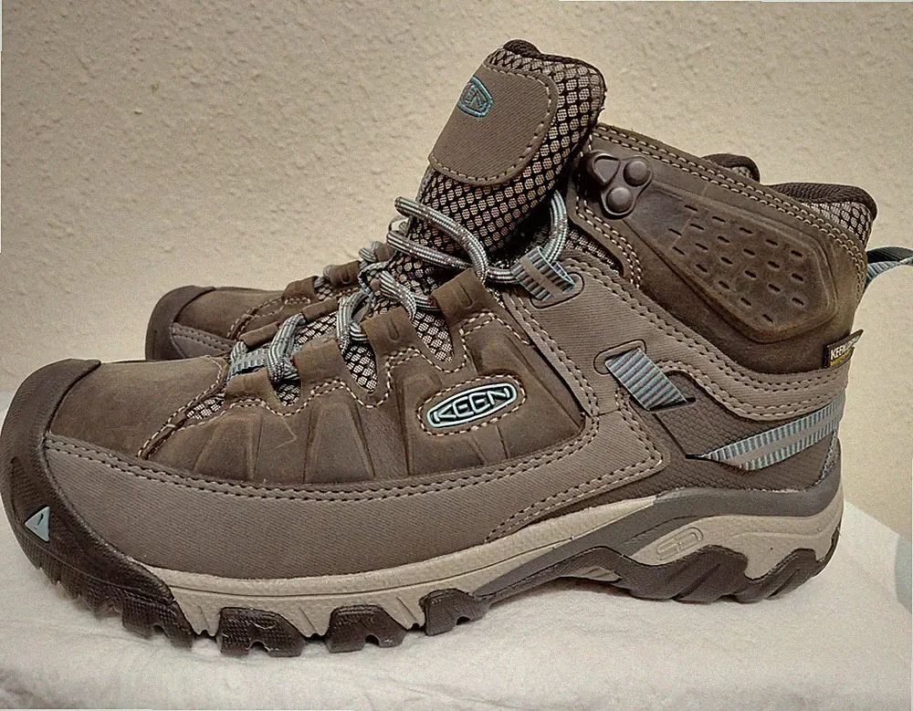 KEEN Women's Targhee III Mid Waterproof Hiking Boots Style 1023040