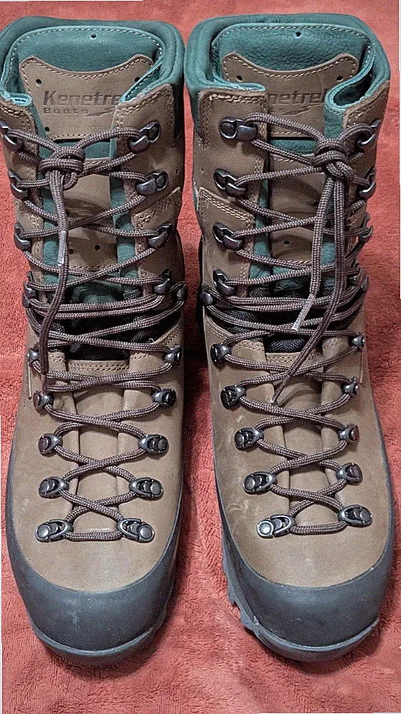 Kenetrek Mountain Extreme 400 Mountaineering / Hunting Boots