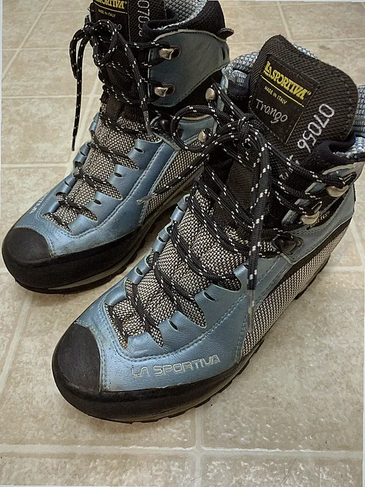 La Sportiva Trango Eve GTX Women Mountaineering Boot 39 1/2 Black Blue Gore-Tex