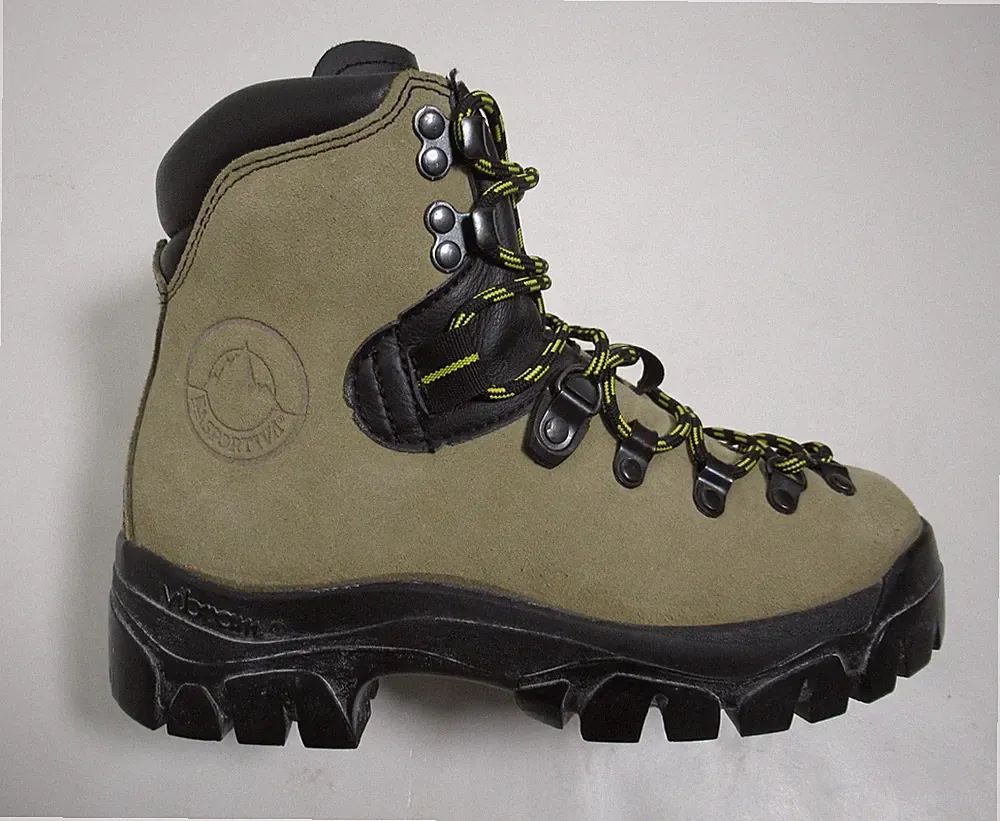 La Sportiva Unisex Mountaineering Leather Vibram Boots 5.5 M / 6.5 W / 37.5 EU