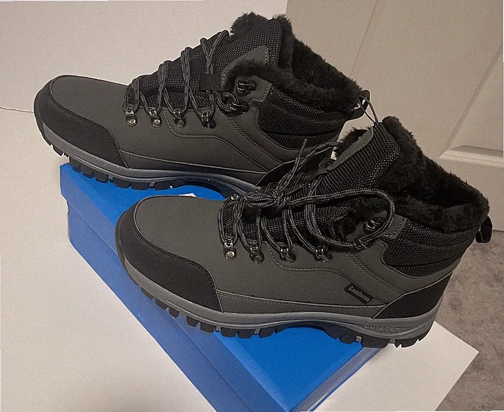 Lamincoa Grey / Black Outdoor Hiking Boots Fur Inside Size 9.5 Mens
