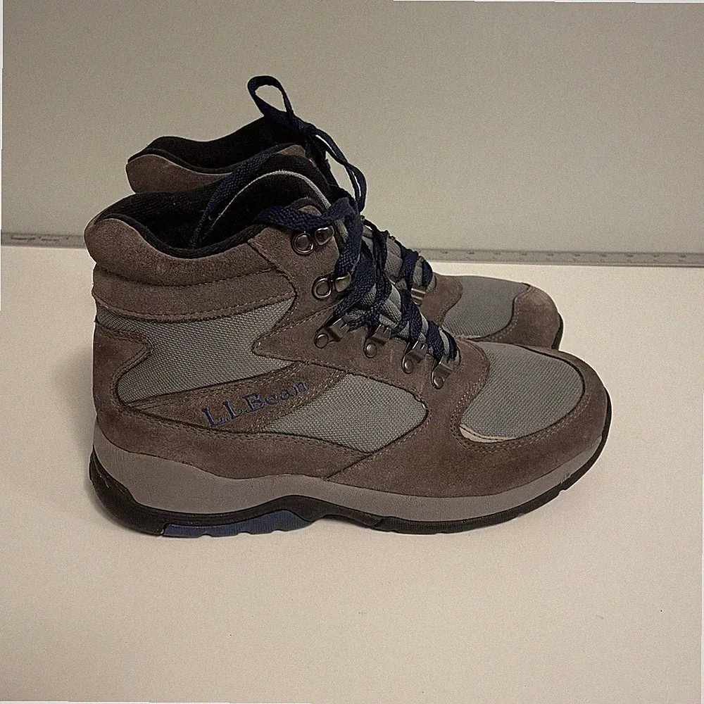 LL Bean Hiking Boots Womens Gray Suede Hook Loop Primaloft Insulated Size 10 W