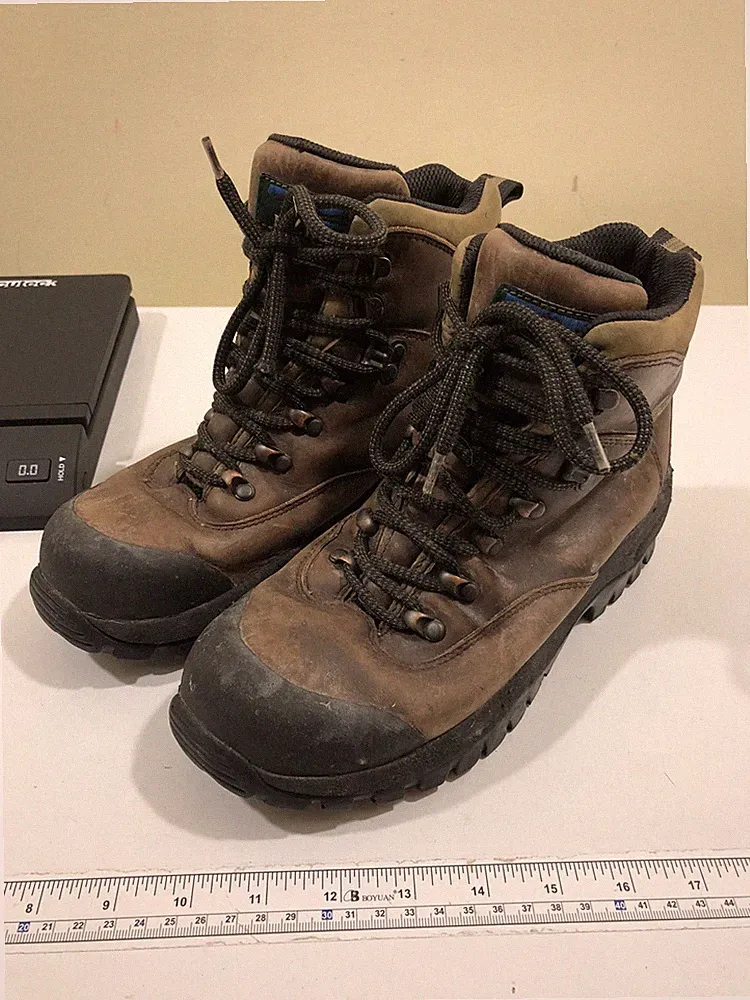 LL BEAN Women's Gore-tex Brown Leather Lace-up Vibram Sole Hiking Boots 7 M