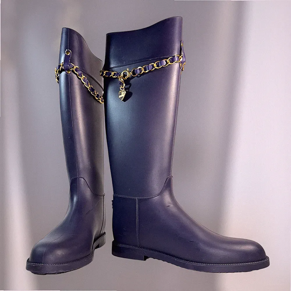 Love Moschino Purple Rain Boots: Gold Chain Detail, Size 39 EU